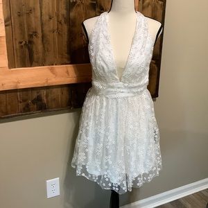 Lulus White Daisy Tulle Halter with Twist Back and Gold Accents